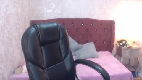 Charlotte online show from 01.08.25