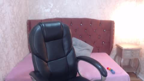 Charlotte online show from 03.11.25