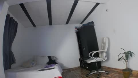 Snapshot of moonie_baddie31 chatting on 02.25.26 moonie_baddie31 online show from 02.25.26