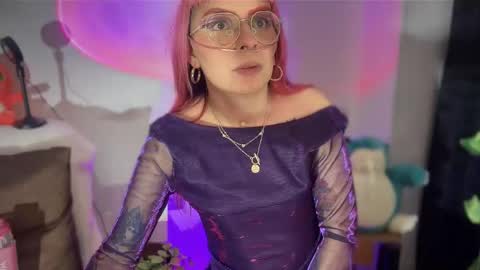 Snapshot of moonkallyyyyy chatting on 03.09.25 Kallyyyx online show from 03.09.25