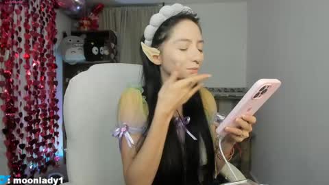 Snapshot of moonlady_ chatting on 06.05.26 MOON online show from 06.05.26