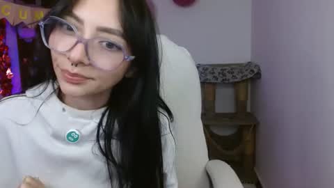 Snapshot of moonlady_ chatting on 07.01.26 MOON online show from 07.01.26