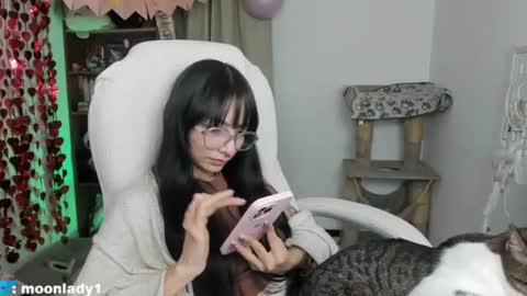 Snapshot of moonlady_ chatting on 07.12.26 MOON online show from 07.12.26