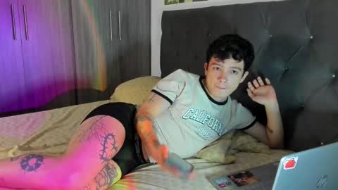 Clove online show from 02.18.25