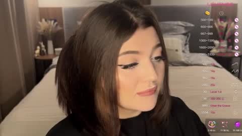 Snapshot of moonrenata chatting on 11.15.25 Ri online show from 11.15.25