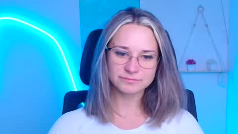 Susanna online show from 01.12.26