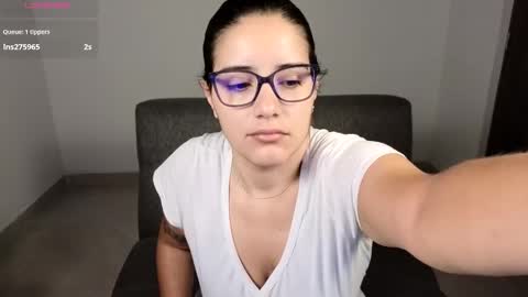 Moon Woman online show from 09.10.25