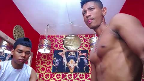 duohot23 online show from 02.05.25