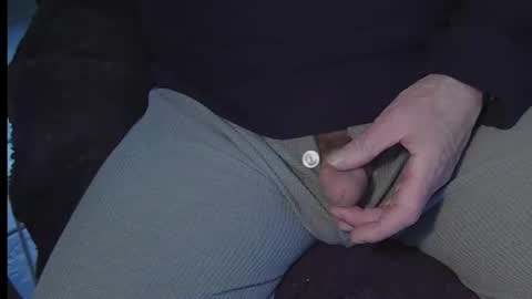 Snapshot of moreorless5 chatting on 12.05.24 moreorless5 online show from 12.05.24