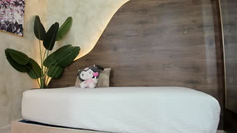 Snapshot of morgan_hill_ chatting on 01.23.25 Morgan online show from 01.23.25