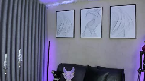 Snapshot of morgan_hill_ chatting on 10.10.25 Morgan online show from 10.10.25