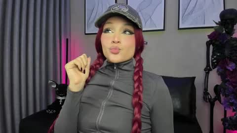 Snapshot of morgan_hill_ chatting on 10.19.25 Morgan online show from 10.19.25