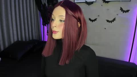 Snapshot of morgan_hill_ chatting on 11.09.25 Morgan online show from 11.09.25