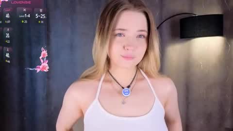 Mary3 online show from 11.20.25