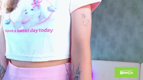 Snapshot of morninbunny_ chatting on 06.21.26 Emilia online show from 06.21.26