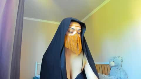 Medina online show from 05.25.26