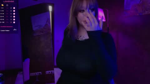 morvelyn online show from 10.10.25