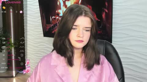 Snapshot of morygirl chatting on 11.03.25 mori online show from 11.03.25