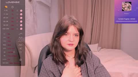 Snapshot of morygirl chatting on 11.15.25 mori online show from 11.15.25