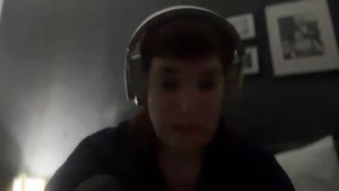 Mossy Mommy online show from 02.15.25