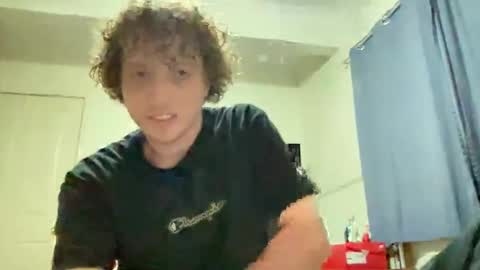 Snapshot of mosterr325 chatting on 01.12.25 mosterr325 online show from 01.12.25