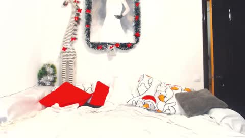 Snapshot of moto00000 chatting on 12.14.25 moto00000 online show from 12.14.25