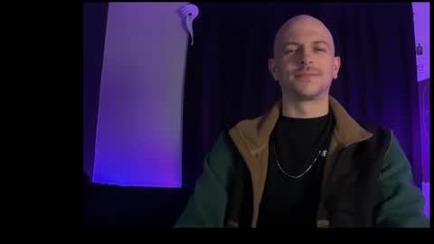 Snapshot of mount_vesuvius chatting on 02.10.26 mount_vesuvius online show from 02.10.26