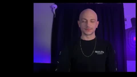 Snapshot of mount_vesuvius chatting on 02.15.26 mount_vesuvius online show from 02.15.26