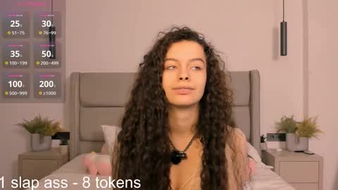 Snapshot of movessa chatting on 02.28.26 Luna online show from 02.28.26