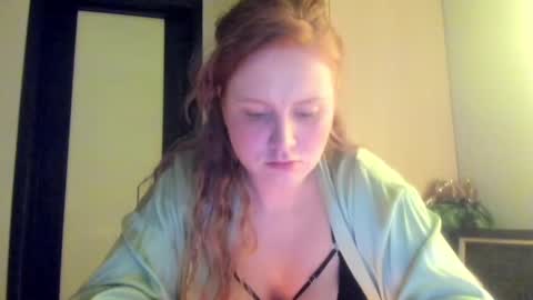 Eva  online show from 01.06.25