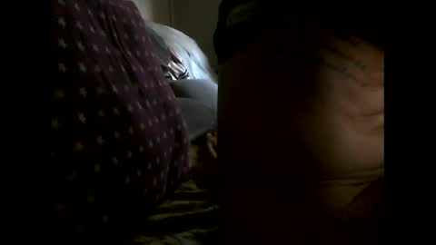 Snapshot of mowgli1977 chatting on 09.20.25 mowgli1977 online show from 09.20.25