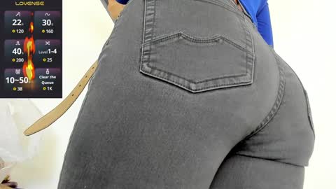 Snapshot of moxa_hot chatting on 12.20.24 moxa hot online show from 12.20.24