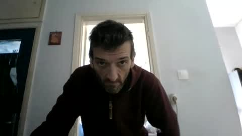 Snapshot of mppempis81 chatting on 02.19.26 mppempis81 online show from 02.19.26