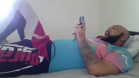 Mr8 online show from 01.17.25