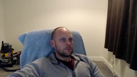 Mr Baldy Likes to Chat online show from 10.24.25