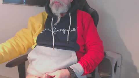 mr_boombastic2021 online show from 01.04.25