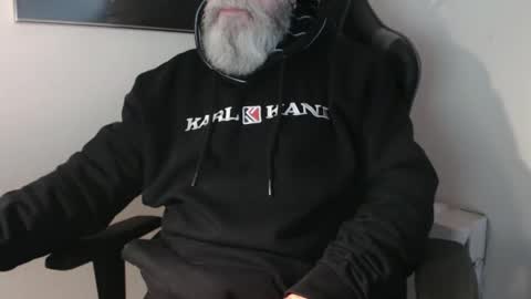 mr_boombastic2021 online show from 12.16.25