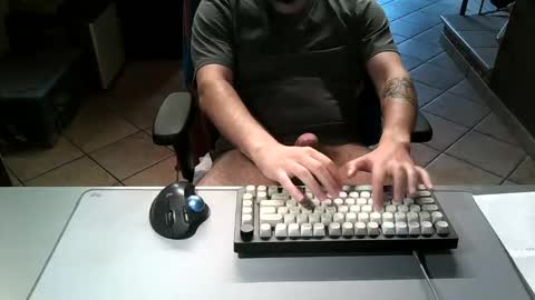 Snapshot of mr_kaa chatting on 05.24.26 mr_kaa online show from 05.24.26