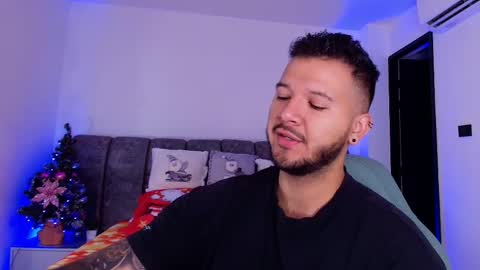 MIKEE online show from 12.04.25