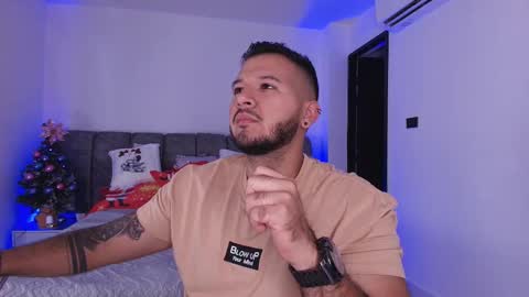 MIKEE online show from 12.23.25