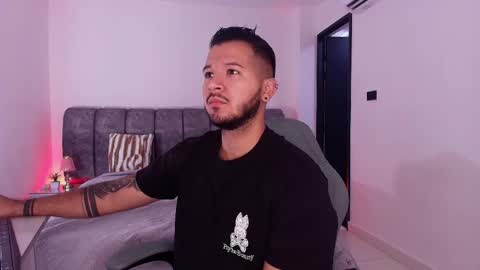 MIKEE online show from 01.17.26