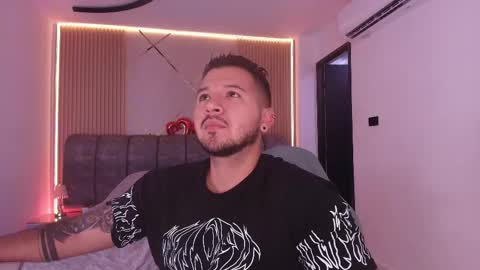 MIKEE online show from 02.24.26