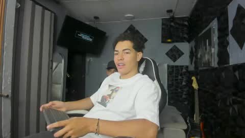mr_mois online show from 04.20.26