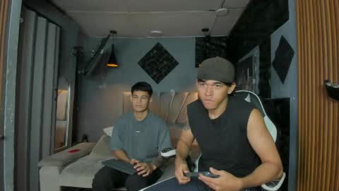 mr_mois online show from 04.24.26