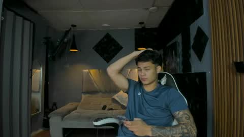 mr_mois online show from 04.25.26