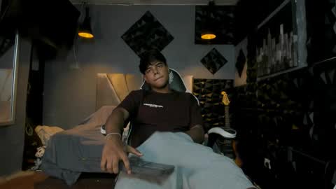 mr_mois online show from 05.13.26