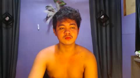 mr_olivercummerx online show from 11.13.25