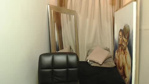 Snapshot of mr_stiven_ chatting on 12.05.25 mr_stiven_ online show from 12.05.25