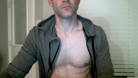 MrAsstastix online show from 03.08.25