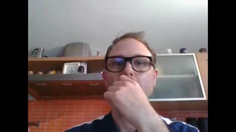 mravocado6 online show from 09.26.25